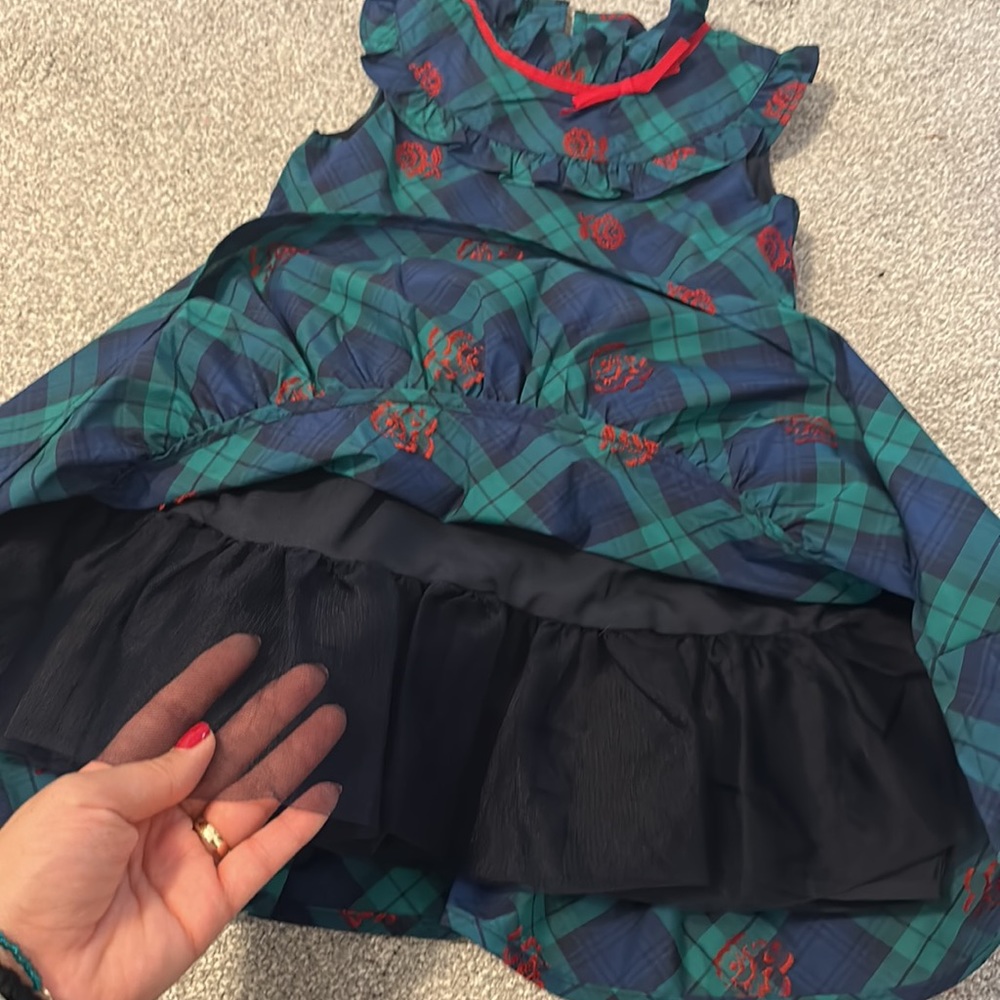 Beautiful dress - Picture 5 of 5